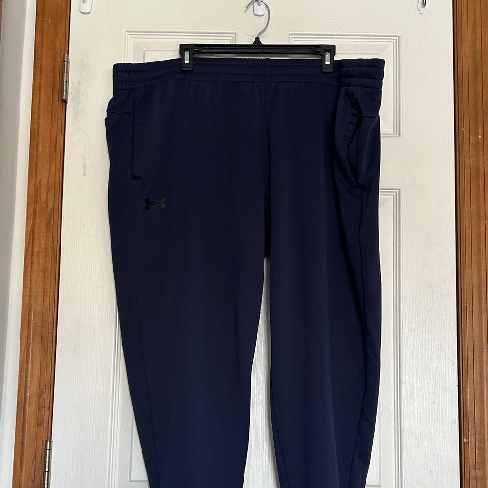 Under Armour Men's Dark Blue Fleece lined Joggers